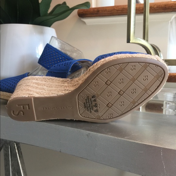 Franco Sarto wedge sandals - Picture 3 of 3